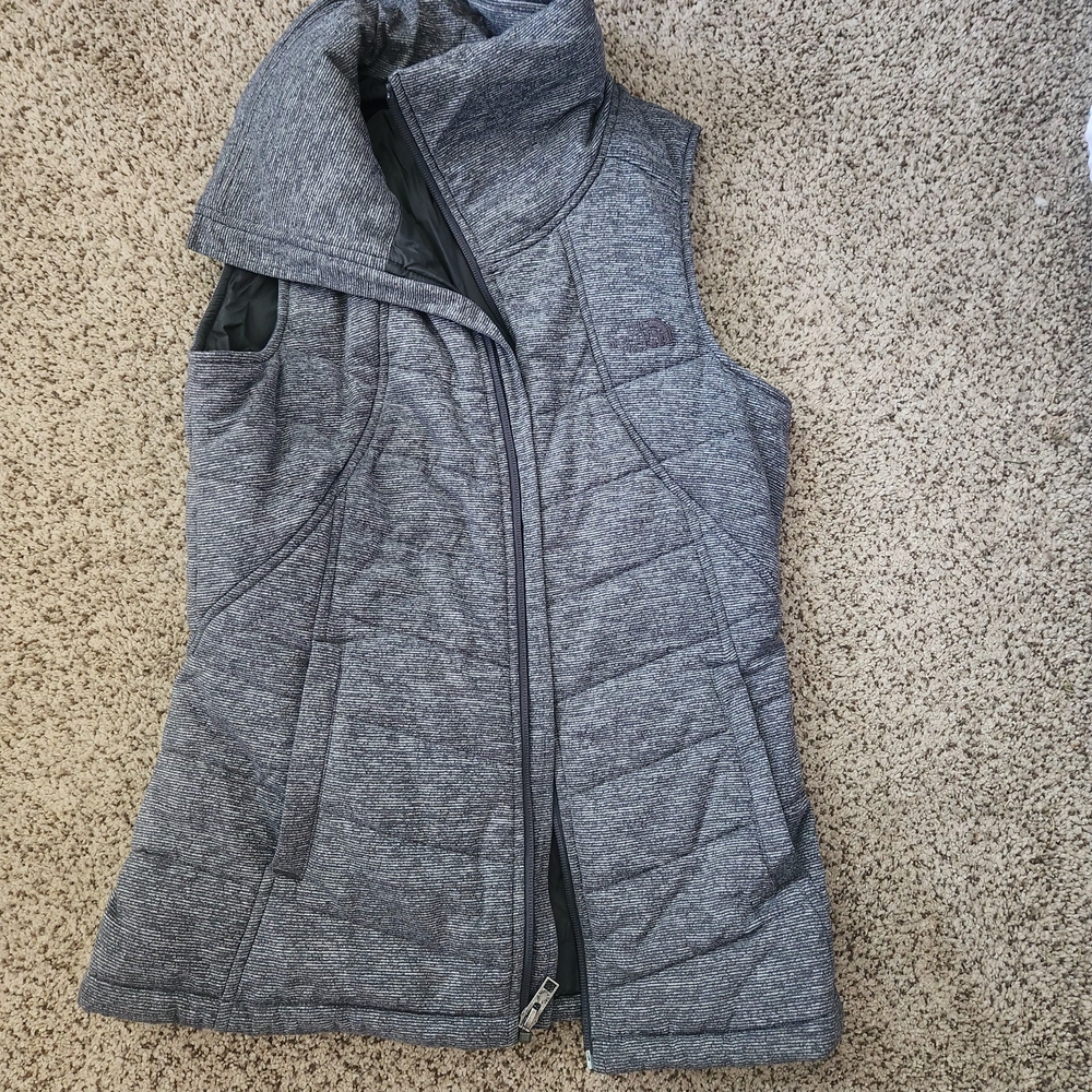 The North Face Charcoal Quilted Vest Size Small